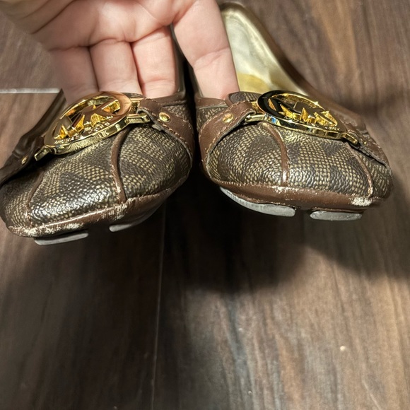 Michael Kors size 10M Brown Loafers/Flats Ballet Shoes, gold accents, leather - Picture 6 of 7